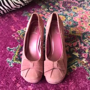 Pink bow heels